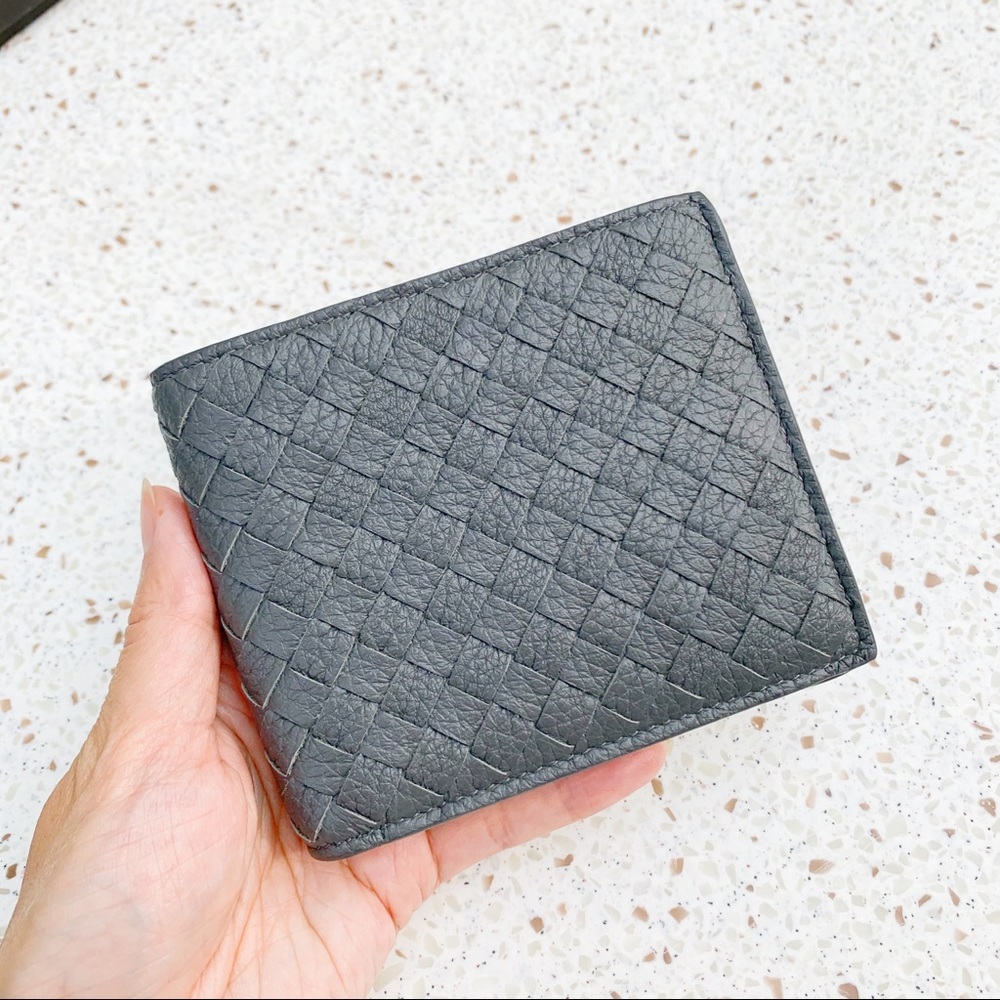 NWT Bottega Veneta Intriciato Leather BifoldWallet​